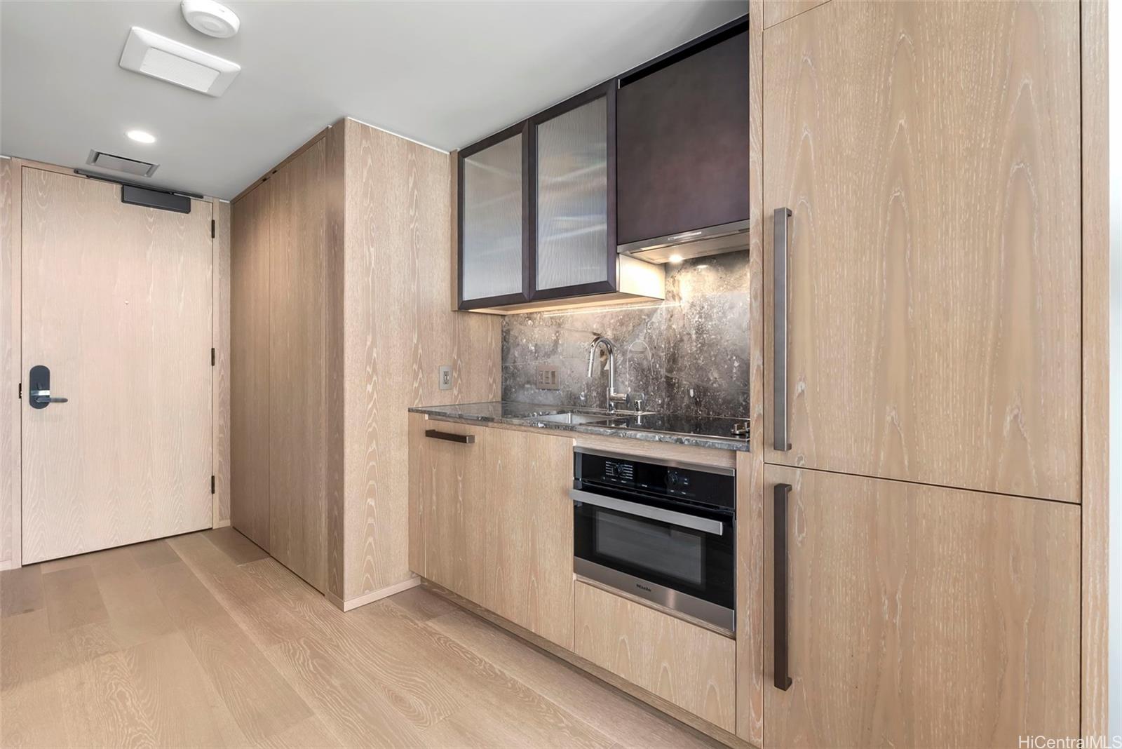 1000 Auahi Street  Unit 733