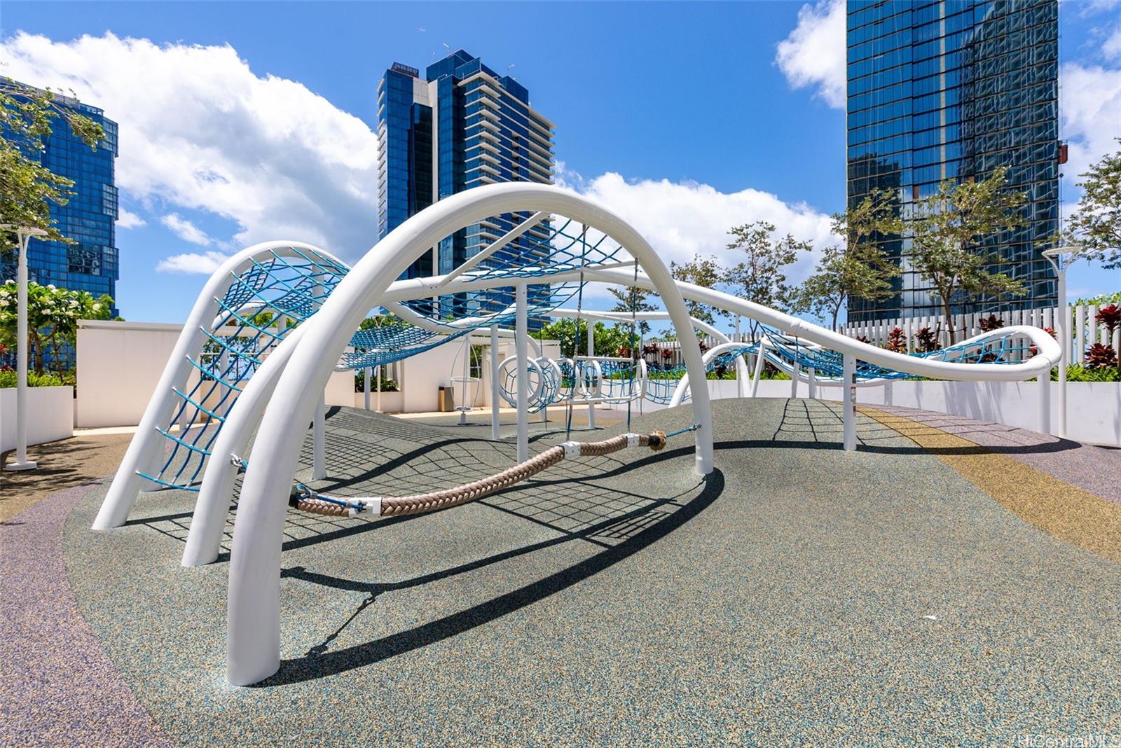1000 Auahi Street  Unit 733
