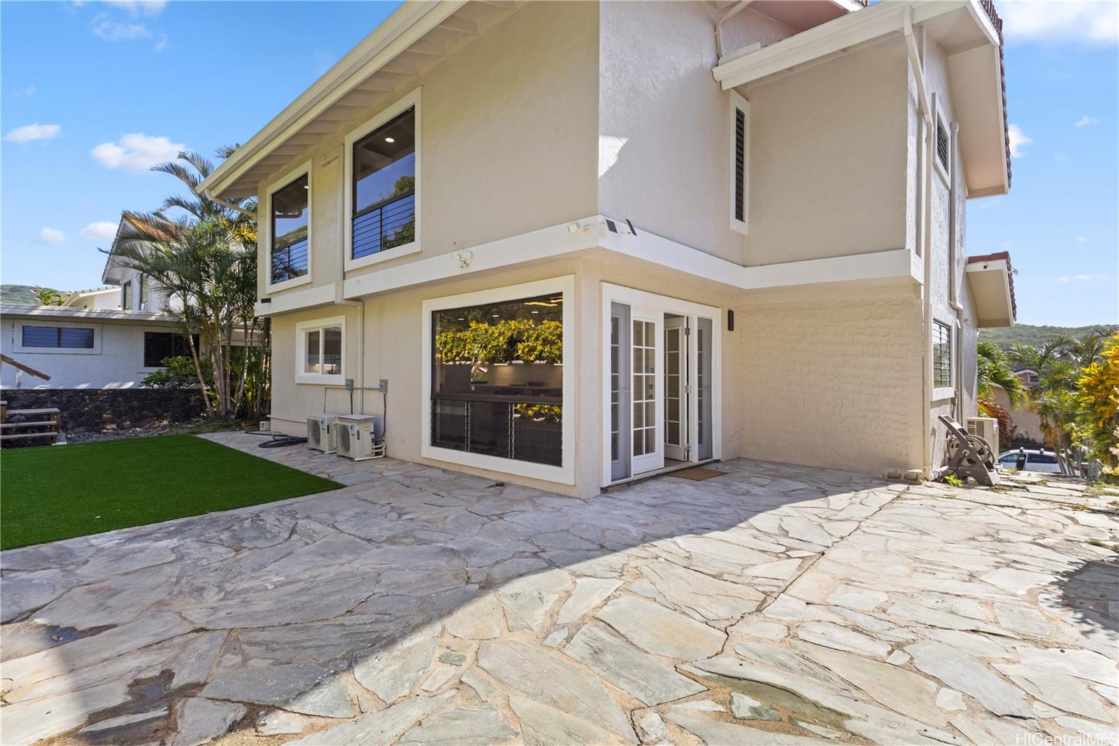 1120 Kahului Street