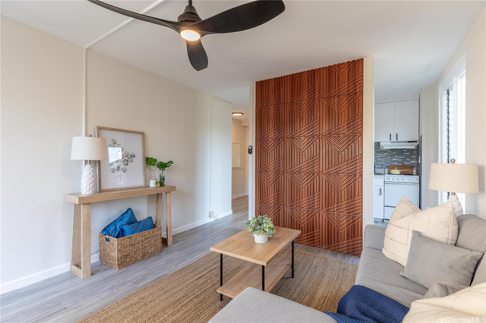 445 Kaiolu Street  Unit 604