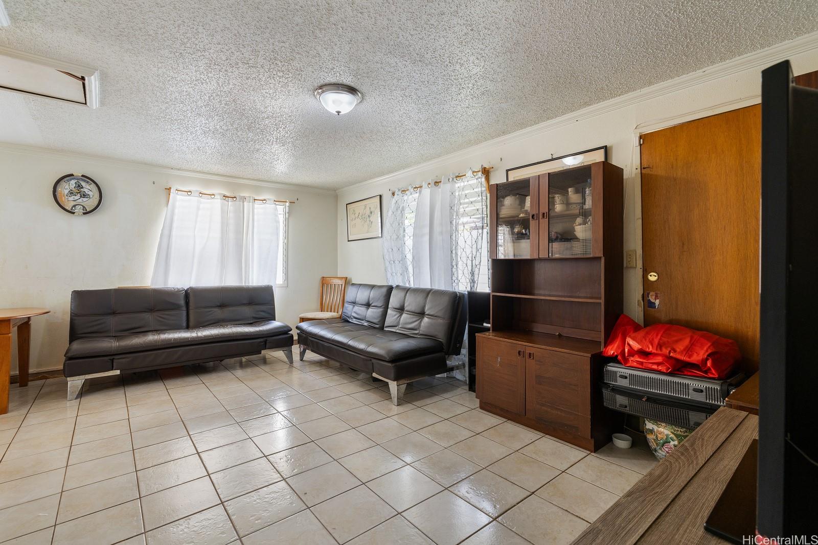 Photo 6 of 24