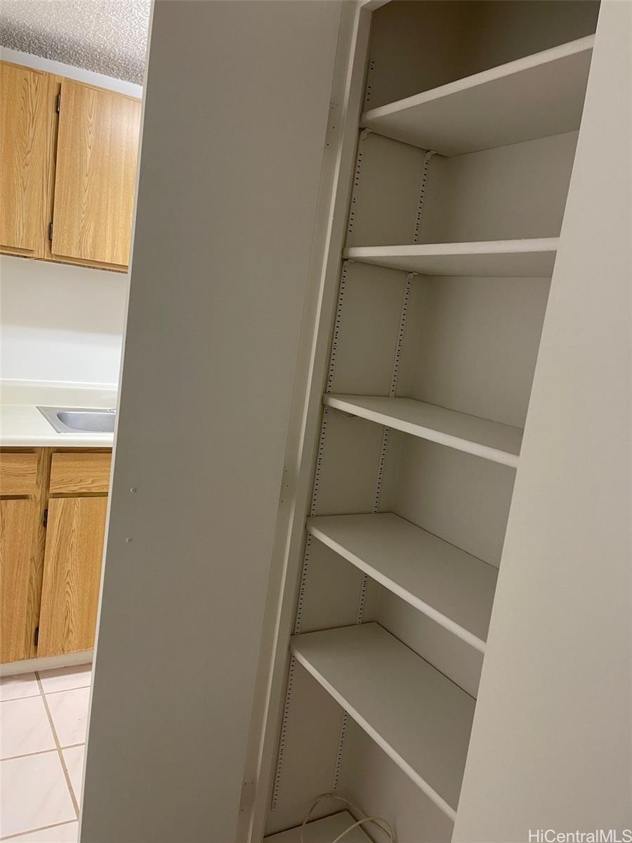 Photo 18 of 25