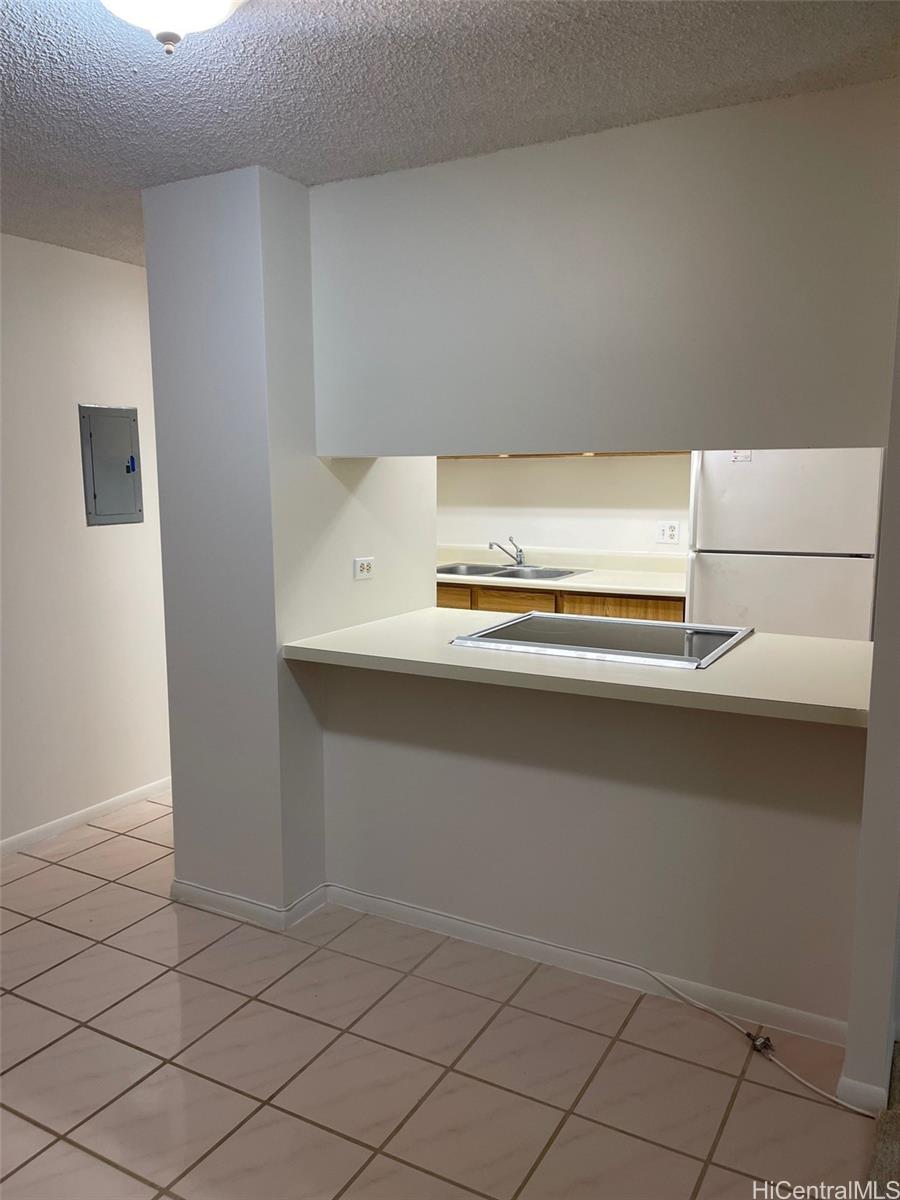 Photo 19 of 25