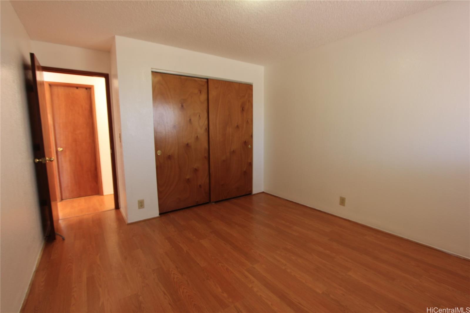 Photo 8 of 20