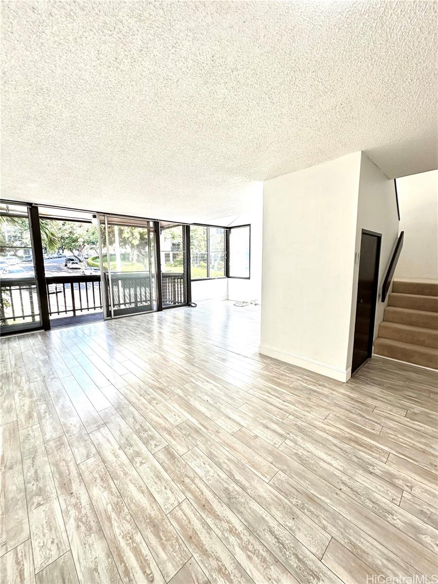 98-360 Koauka Loop  Unit 206
