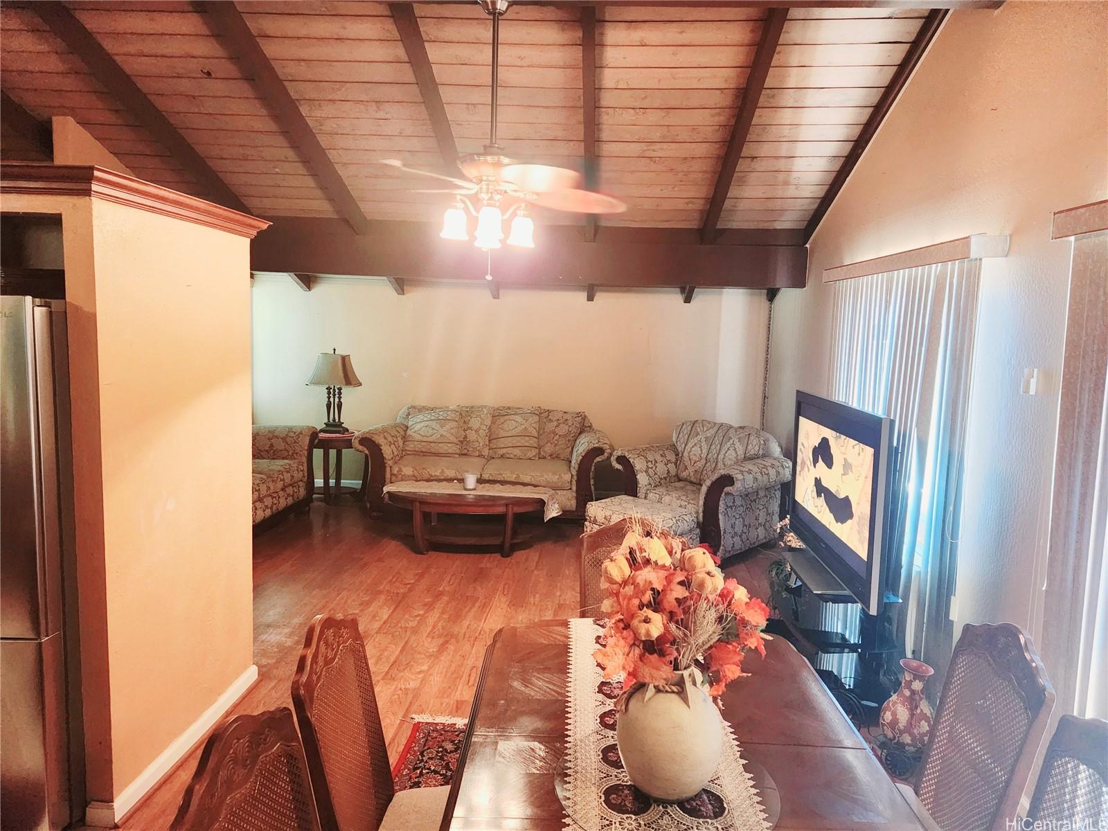 Photo 6 of 25