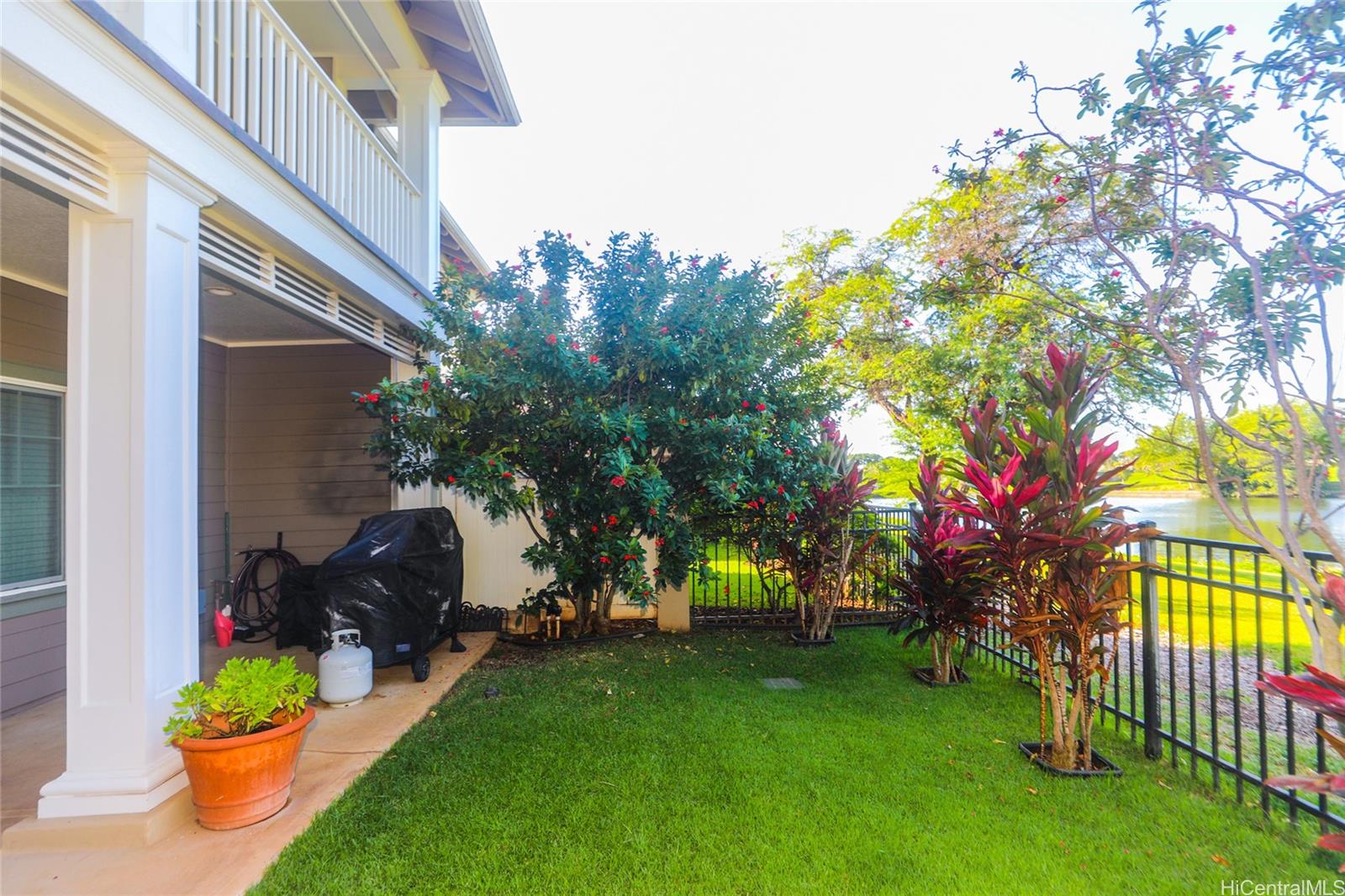 91-2077 Kaioli Street  Unit 1002