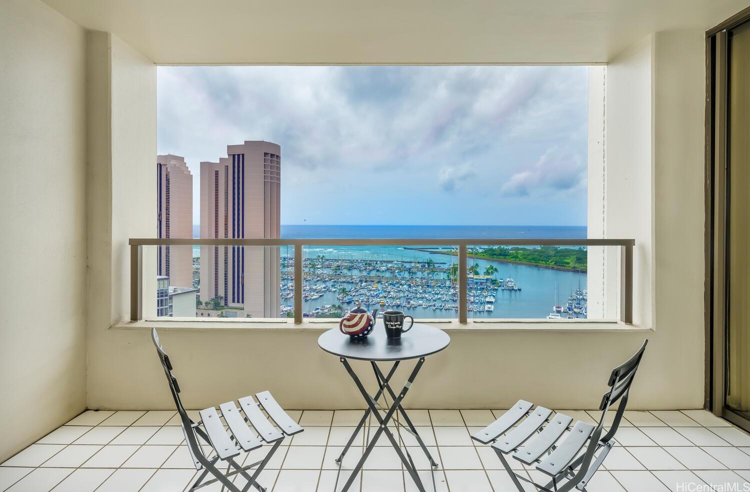 1650 Ala Moana Boulevard 2611