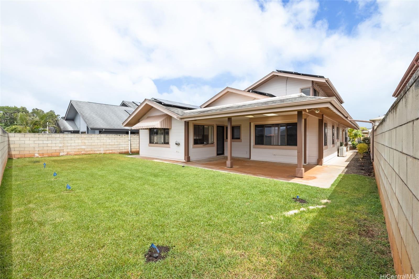 Photo 20 of 25