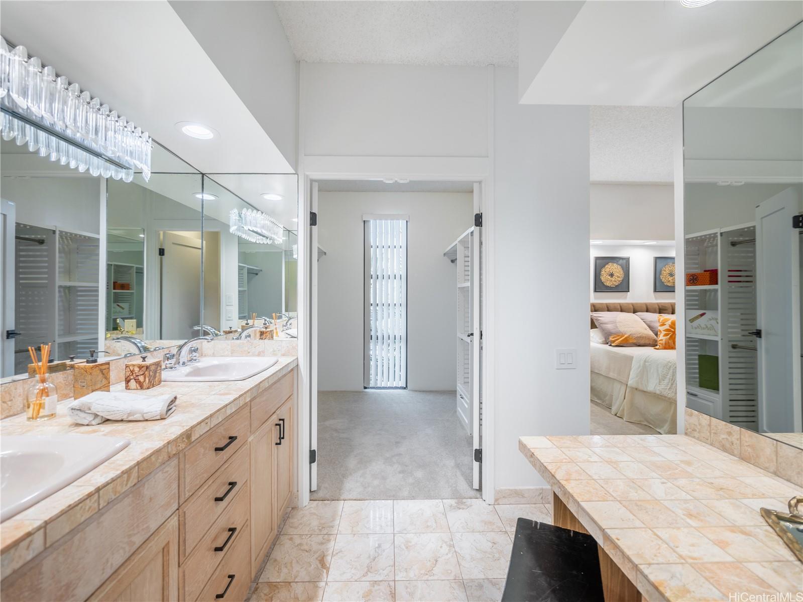 1030 Aoloa Place  Unit 305B