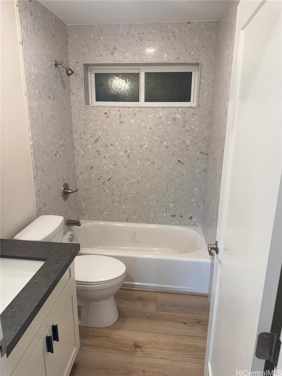 Photo 12 of 25