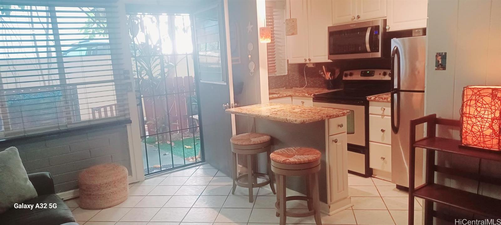 Photo 9 of 25