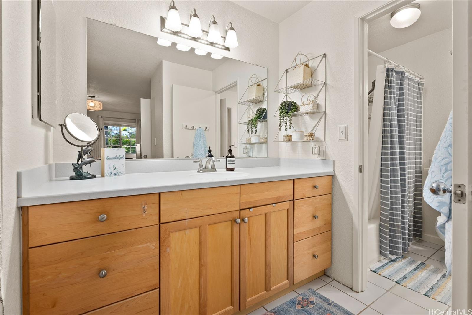 480 Mananai Place  Unit 12G