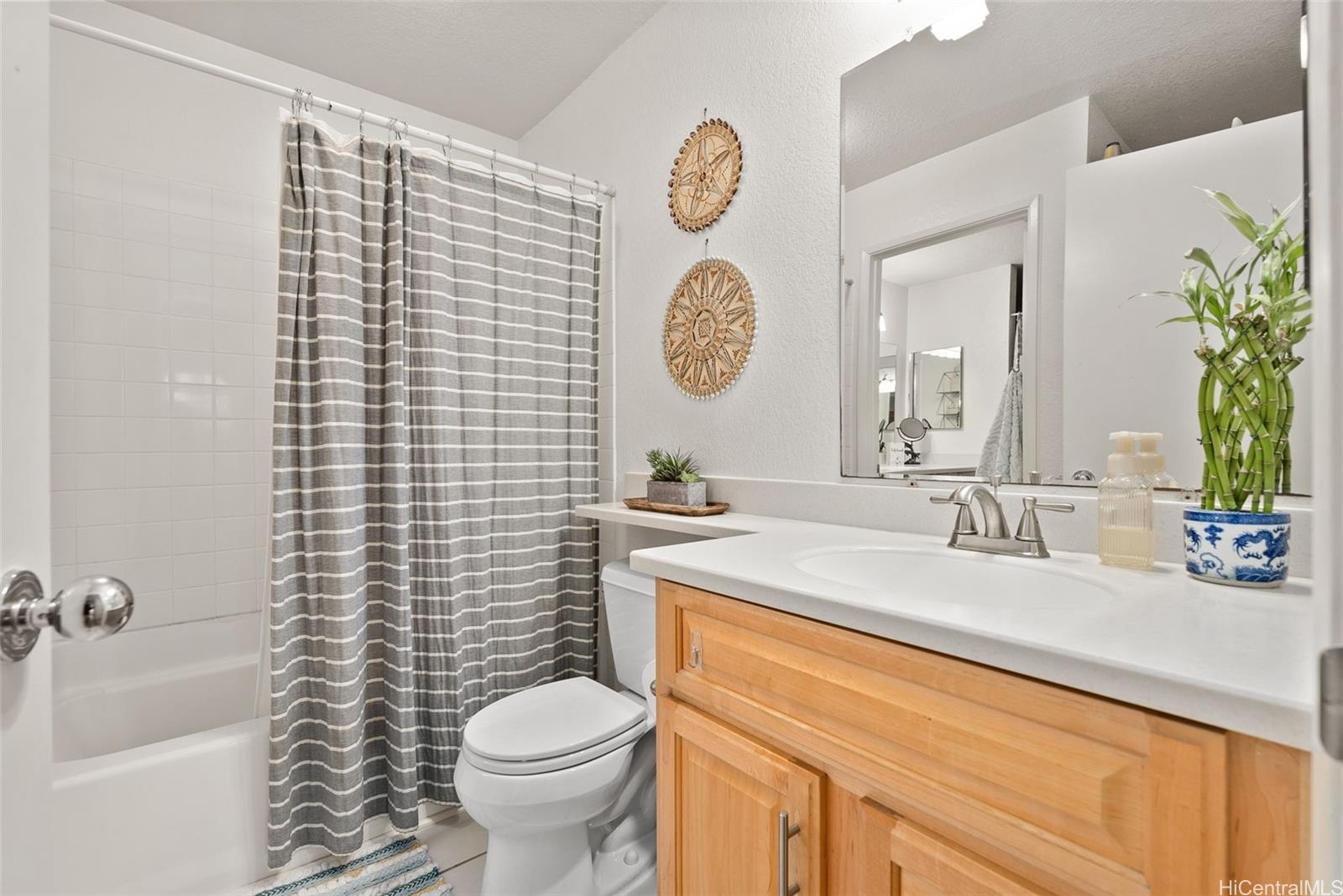 480 Mananai Place  Unit 12G