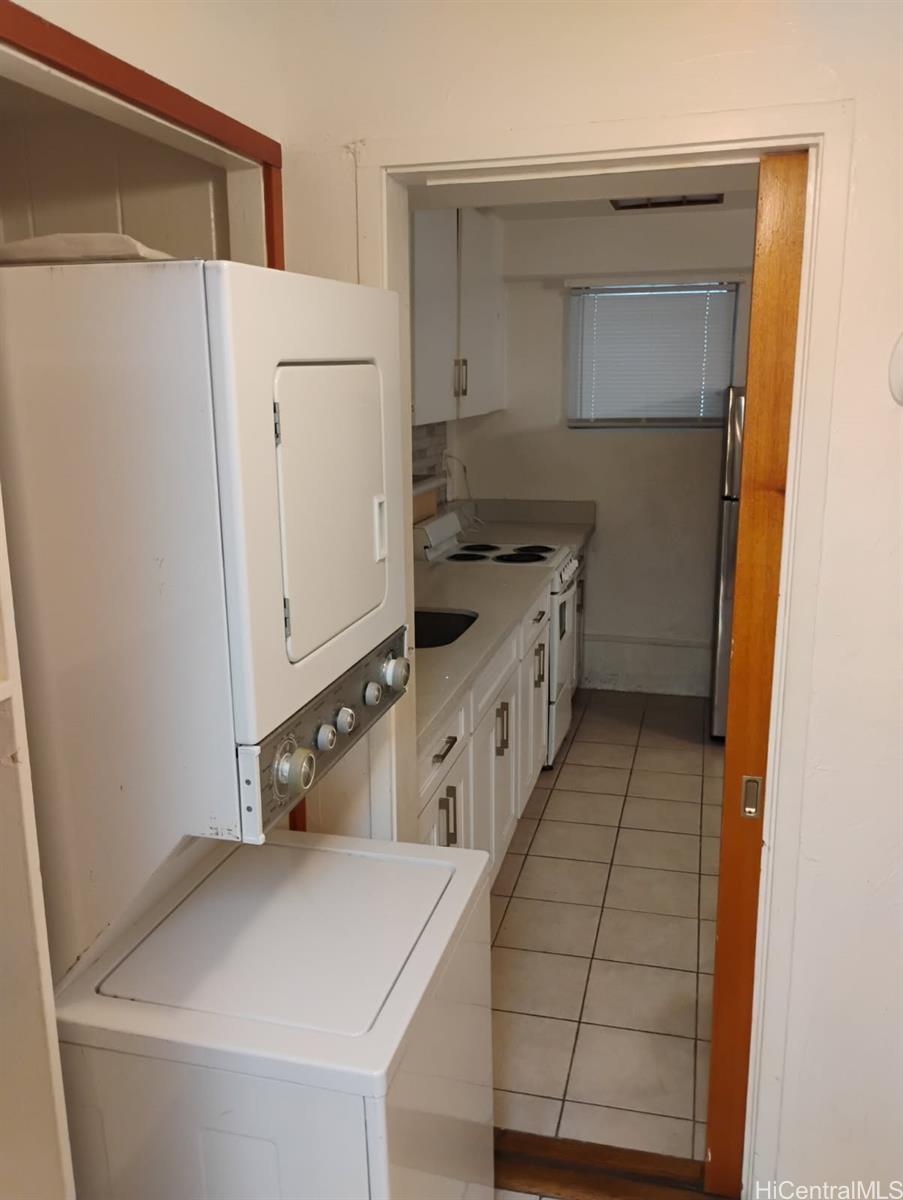 Photo 12 of 25