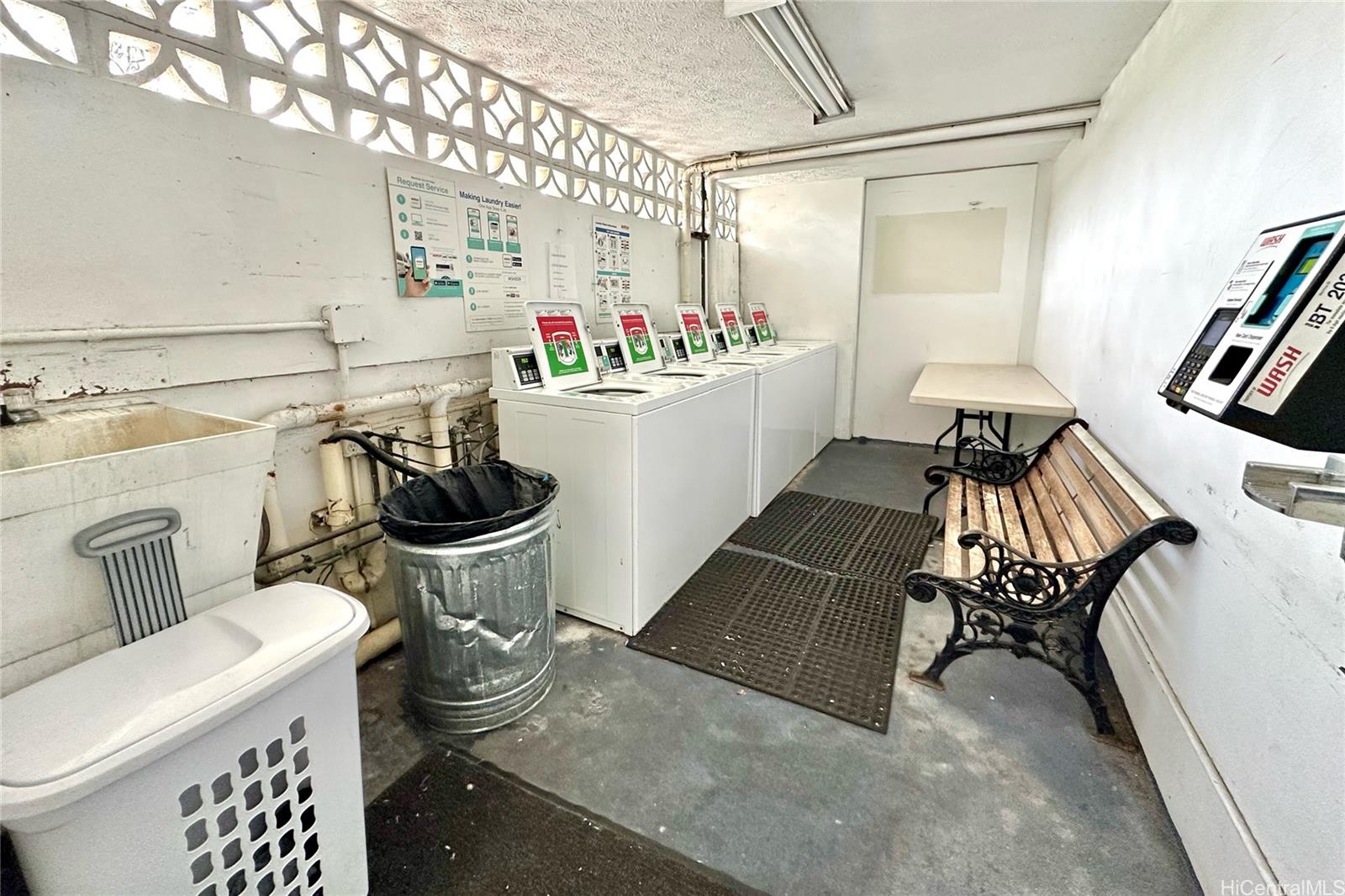 2509 Ala Wai Boulevard  Unit 1005