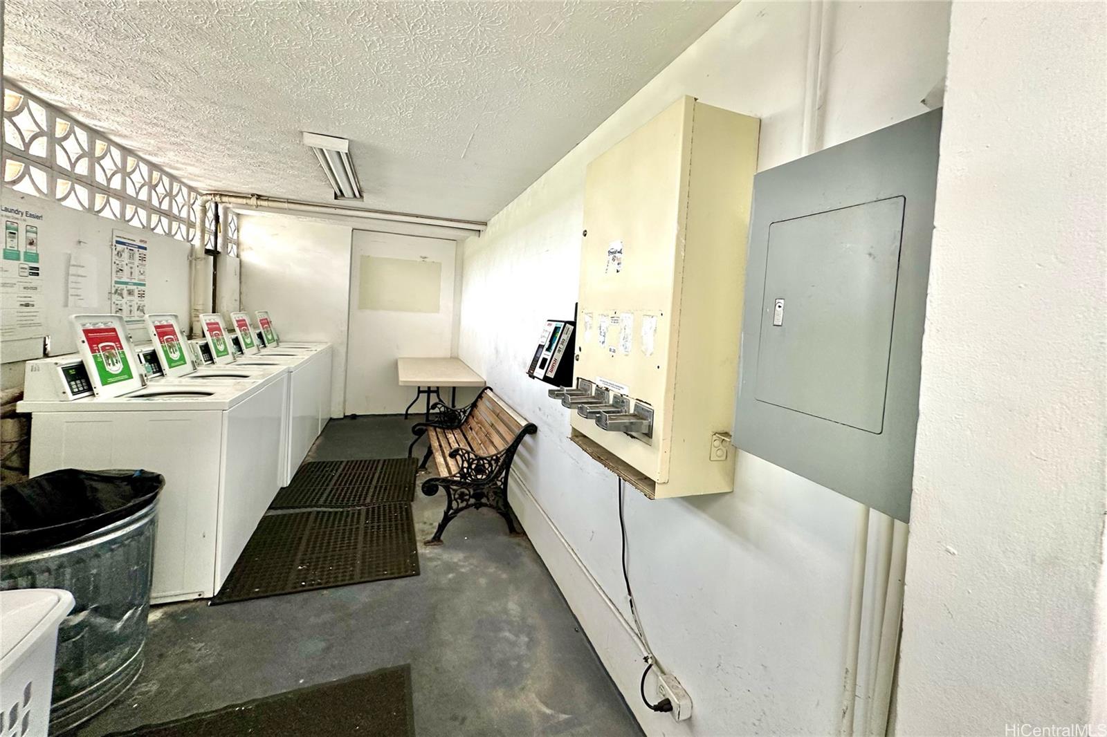 2509 Ala Wai Boulevard  Unit 1005