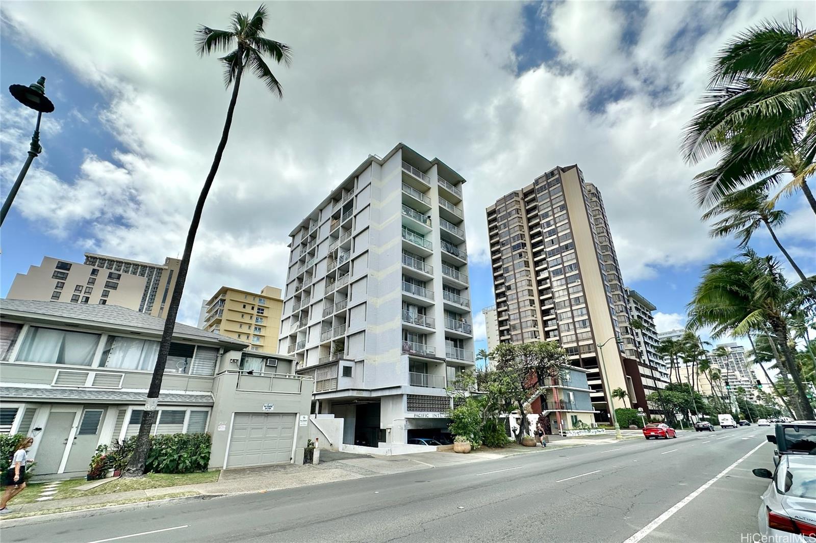 2509 Ala Wai Boulevard  Unit 1005