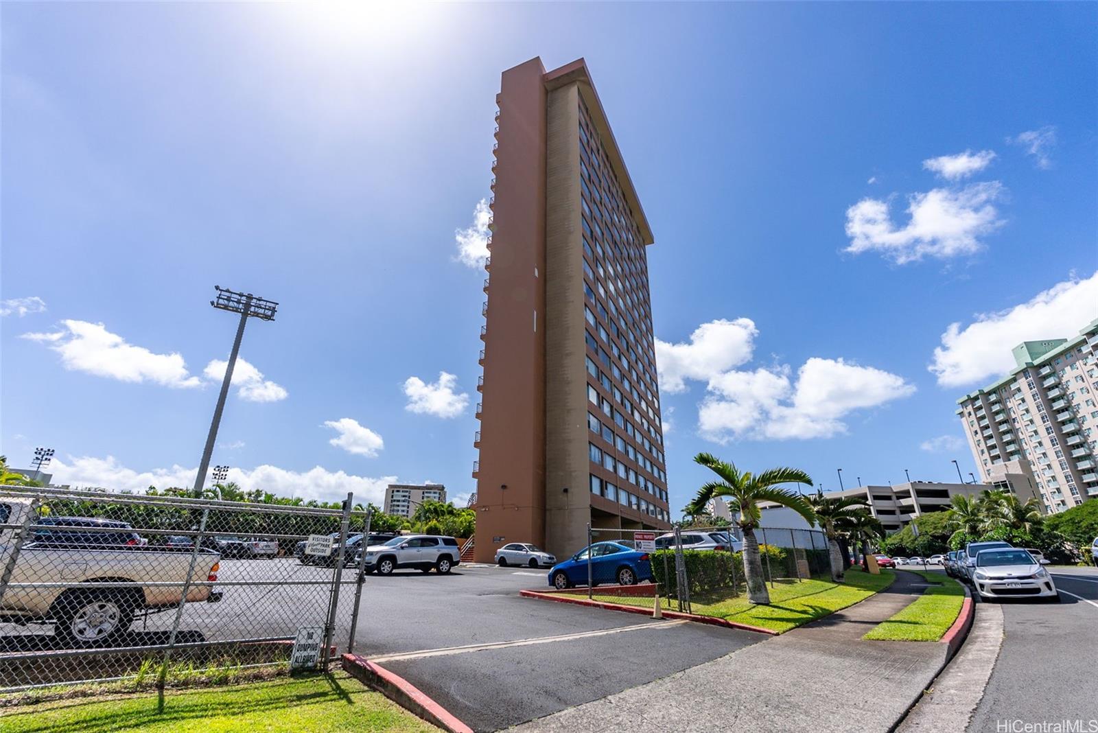 1121 Ala Napunani Street 1502