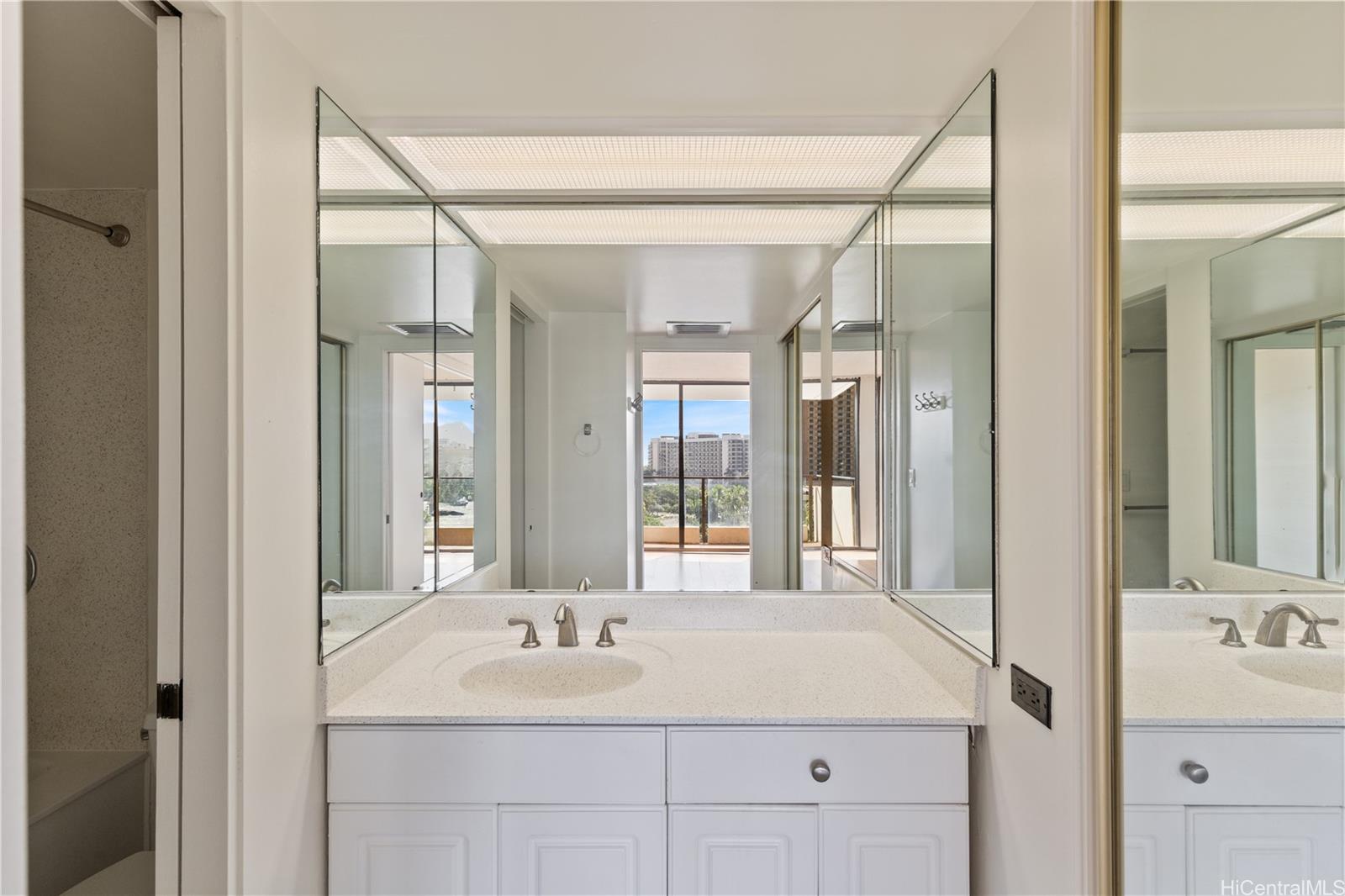 1860 Ala Moana Boulevard  Unit 1102