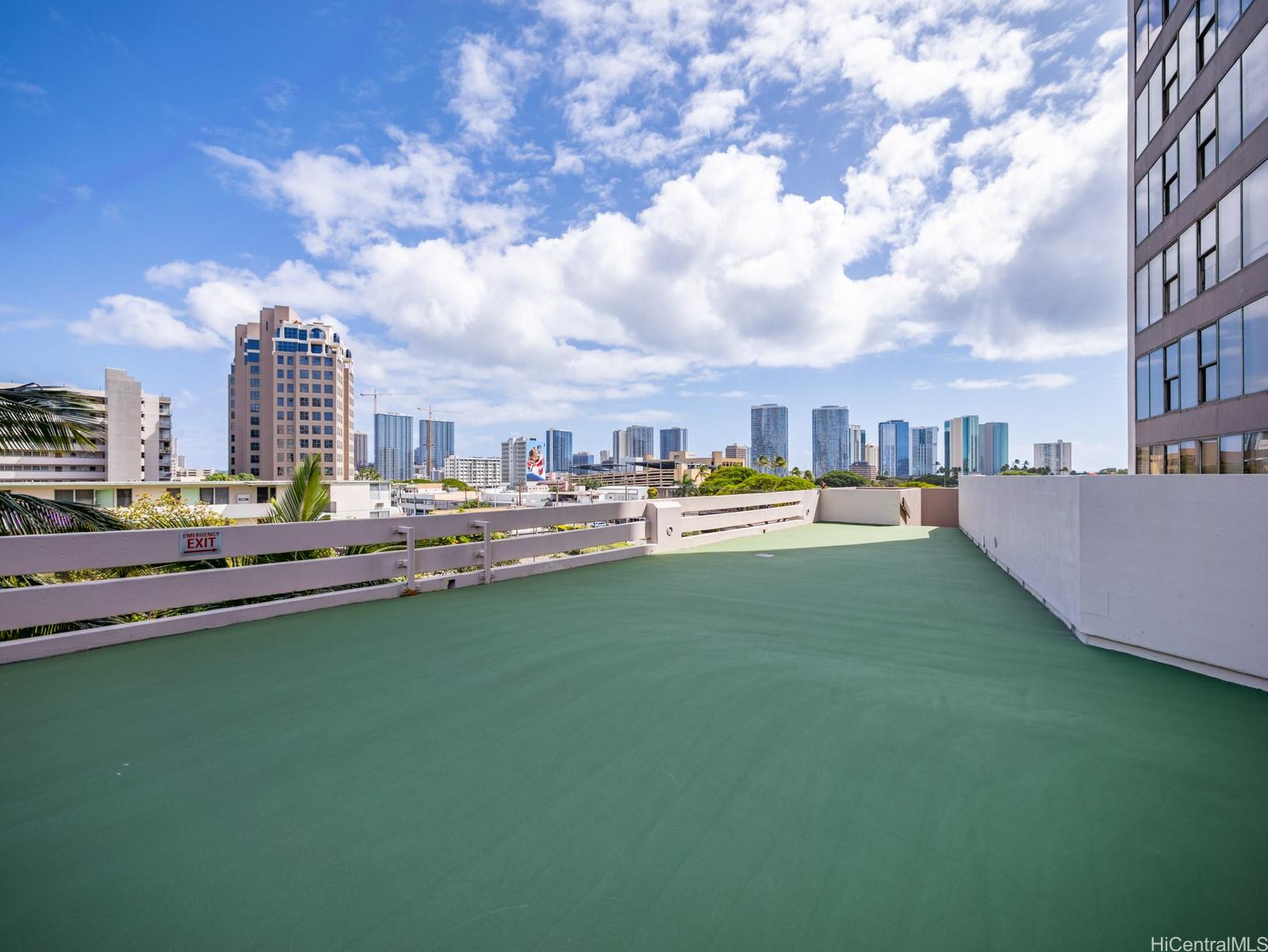 Photo 23 of 25