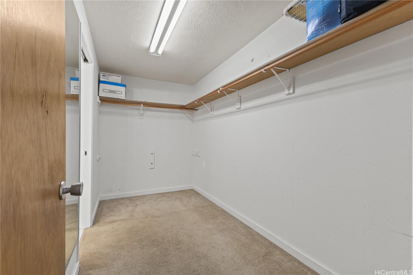 1404 Noelani Street