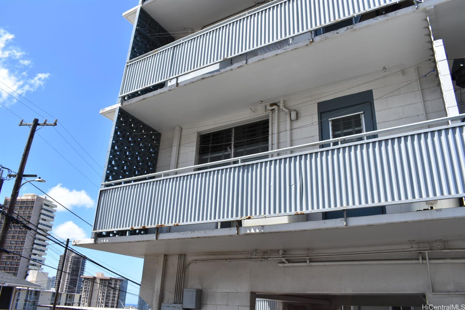 1516 Emerson Street  Unit 104