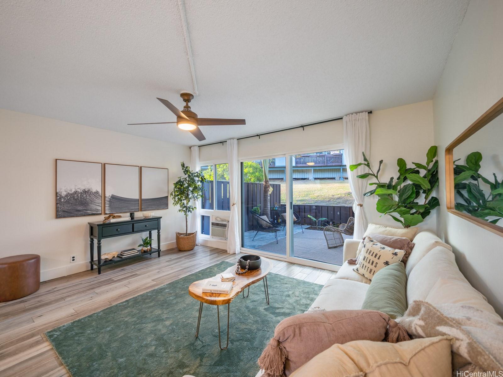 Photo 15 of 25