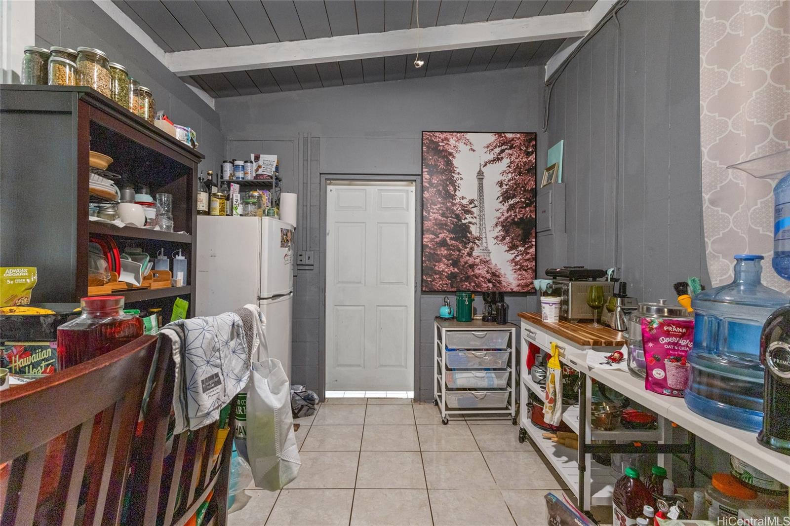 Photo 19 of 25