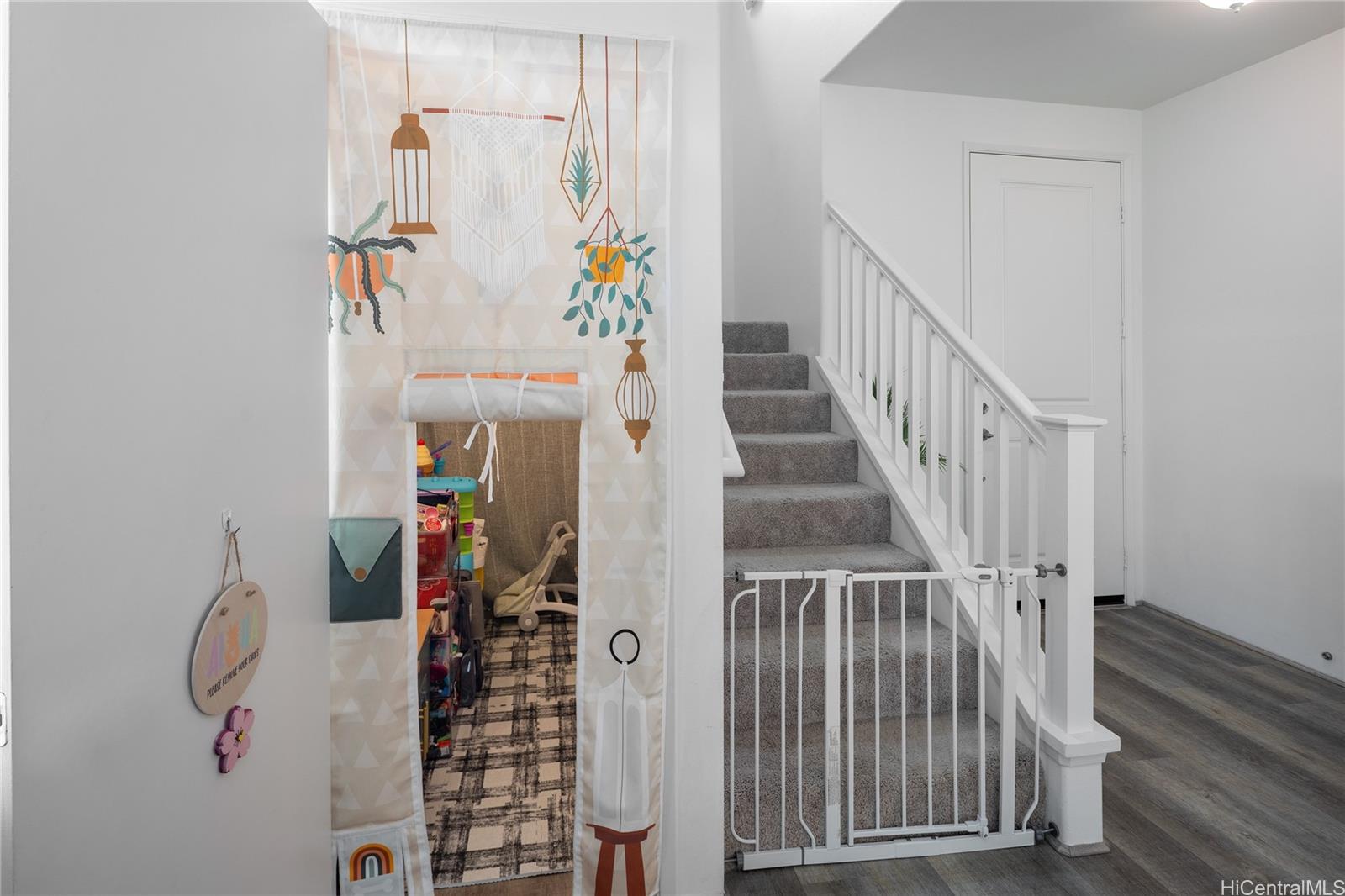 Photo 5 of 19