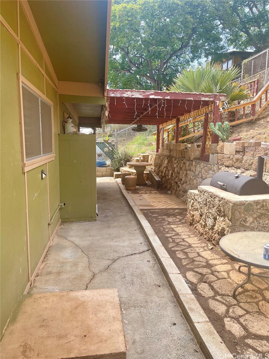 Photo 20 of 25
