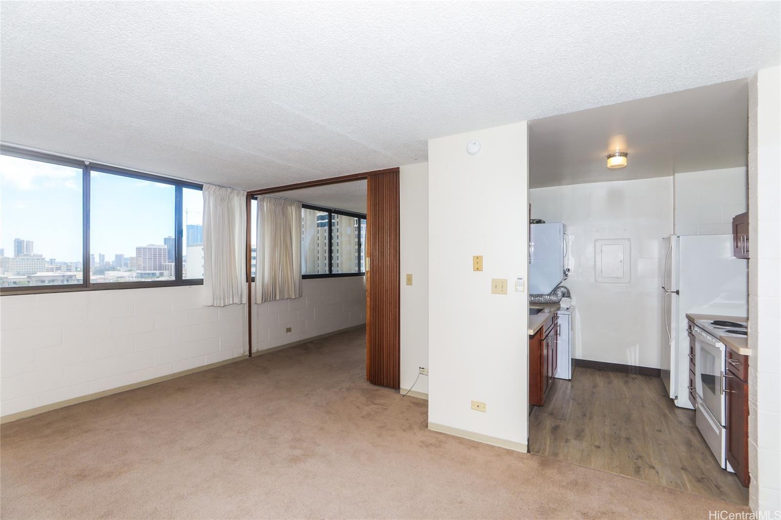 Photo 6 of 25