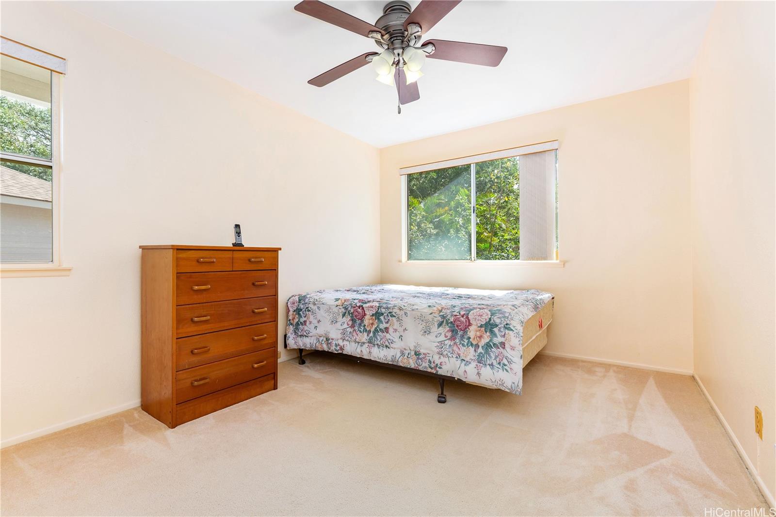 Photo 16 of 25