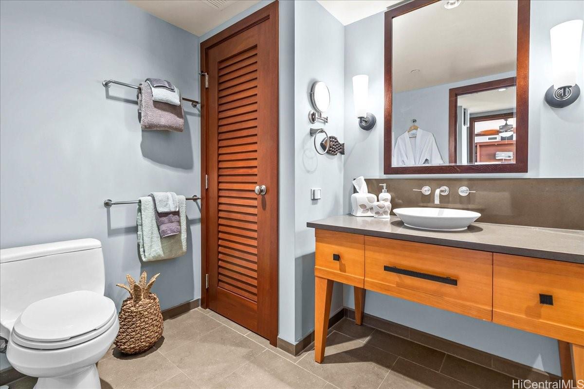 Photo 15 of 25