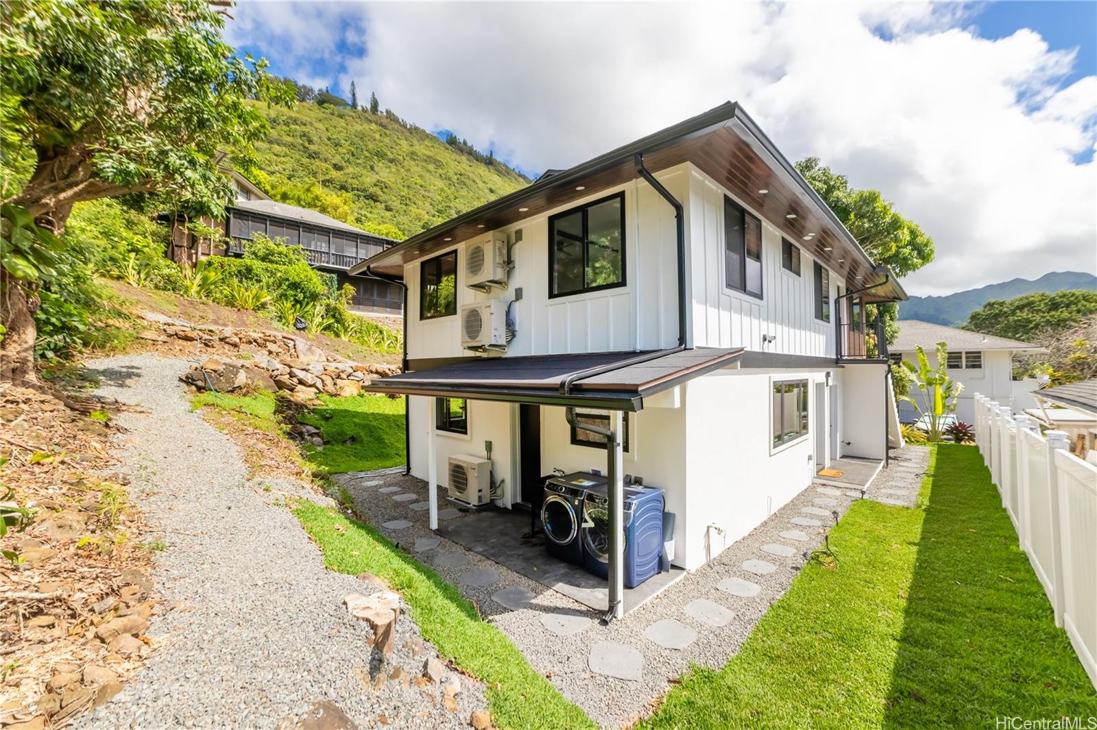 1927 Uluwehi Place