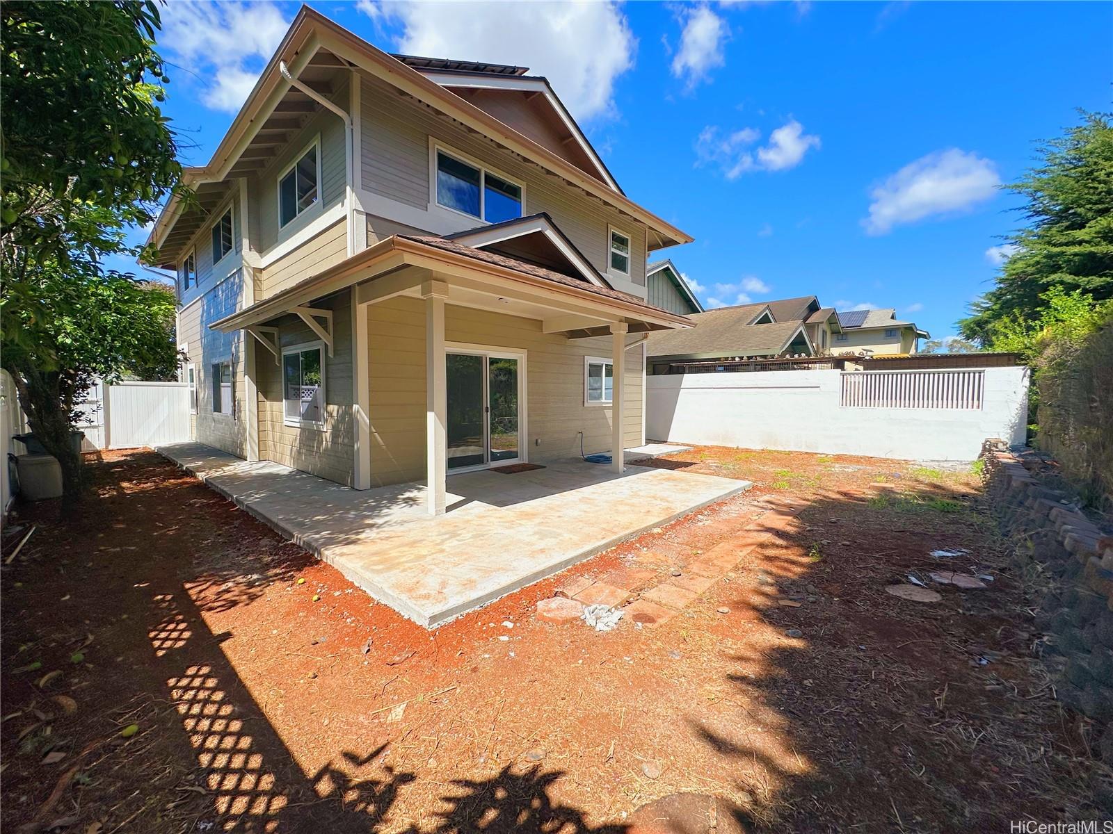 94-1221 Keahua Loop