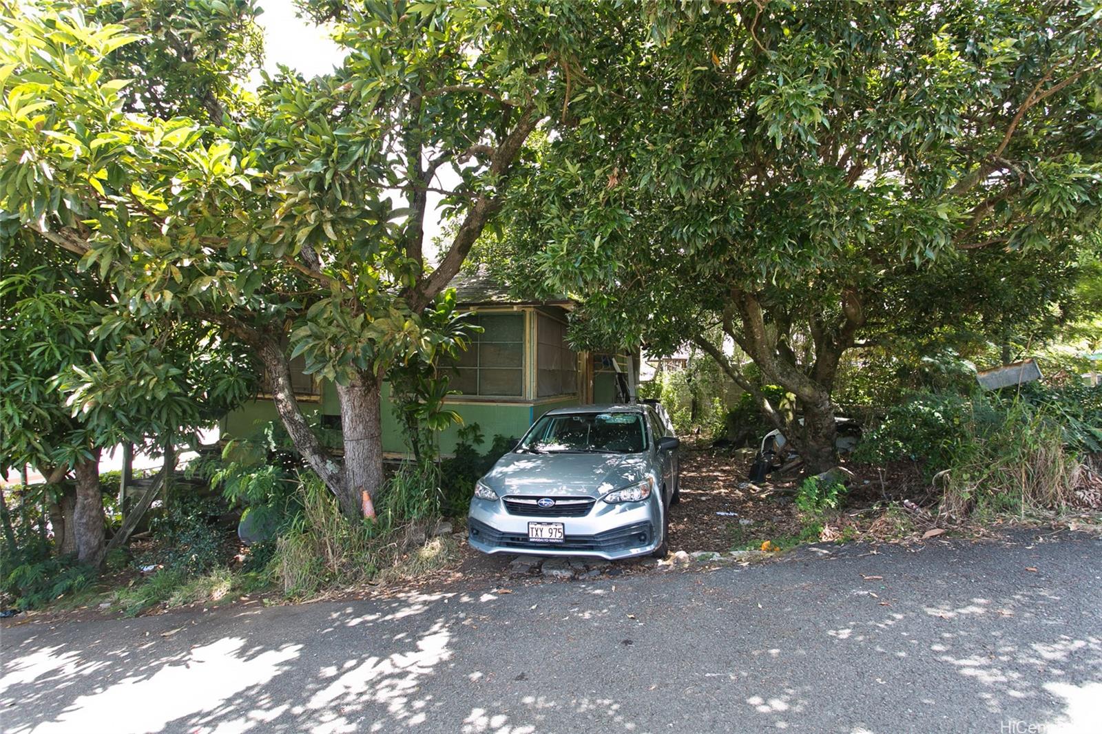 2702 Nihi Street