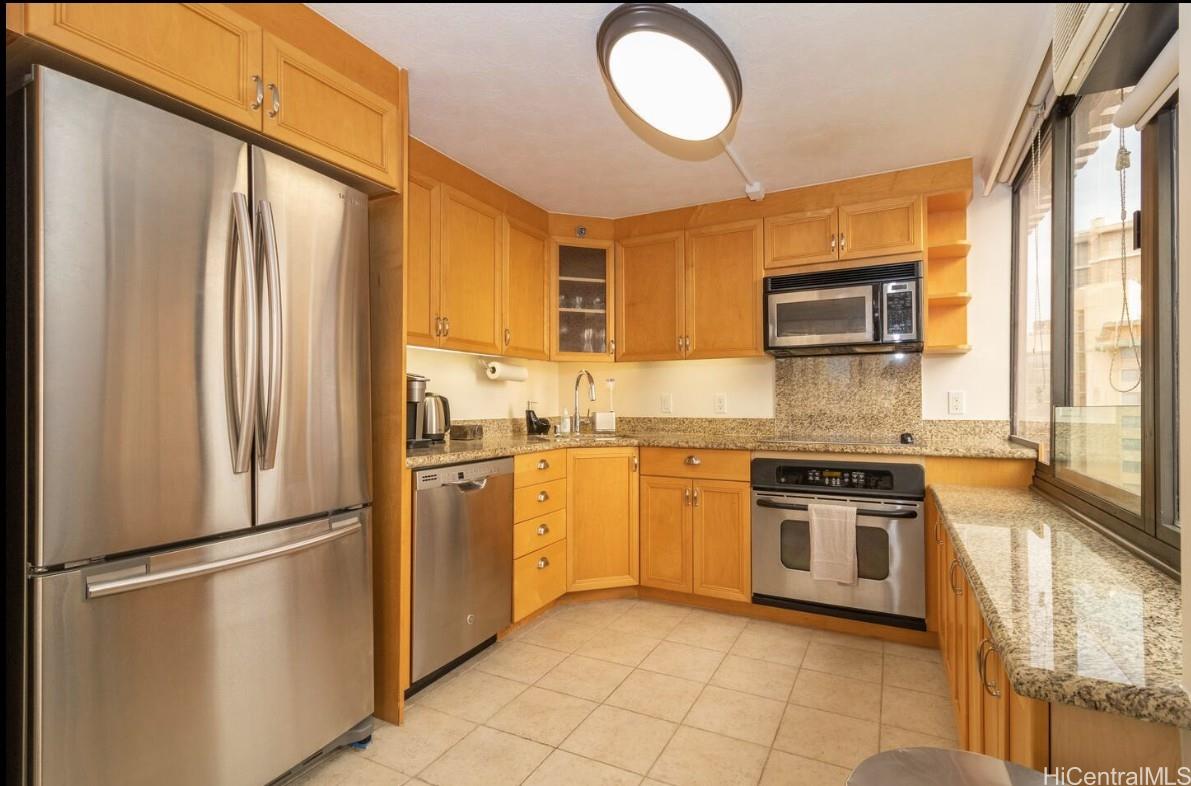 343 Hobron Lane  Unit 1404
