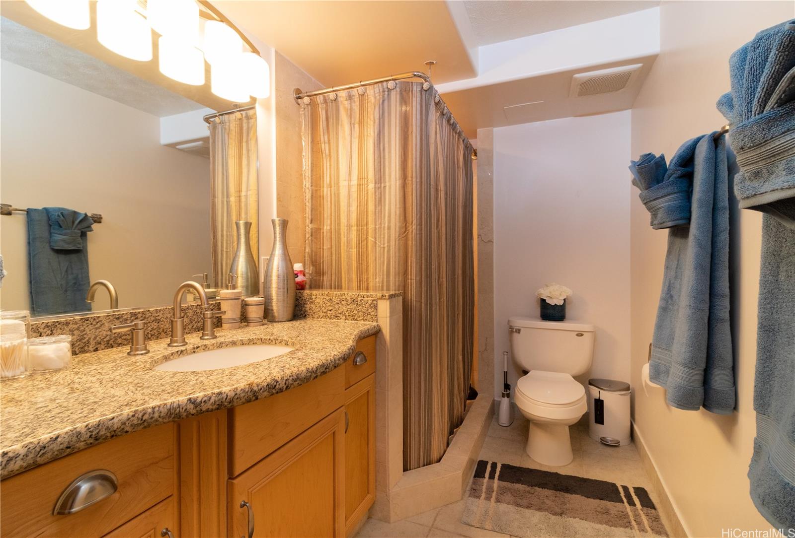343 Hobron Lane  Unit 1404