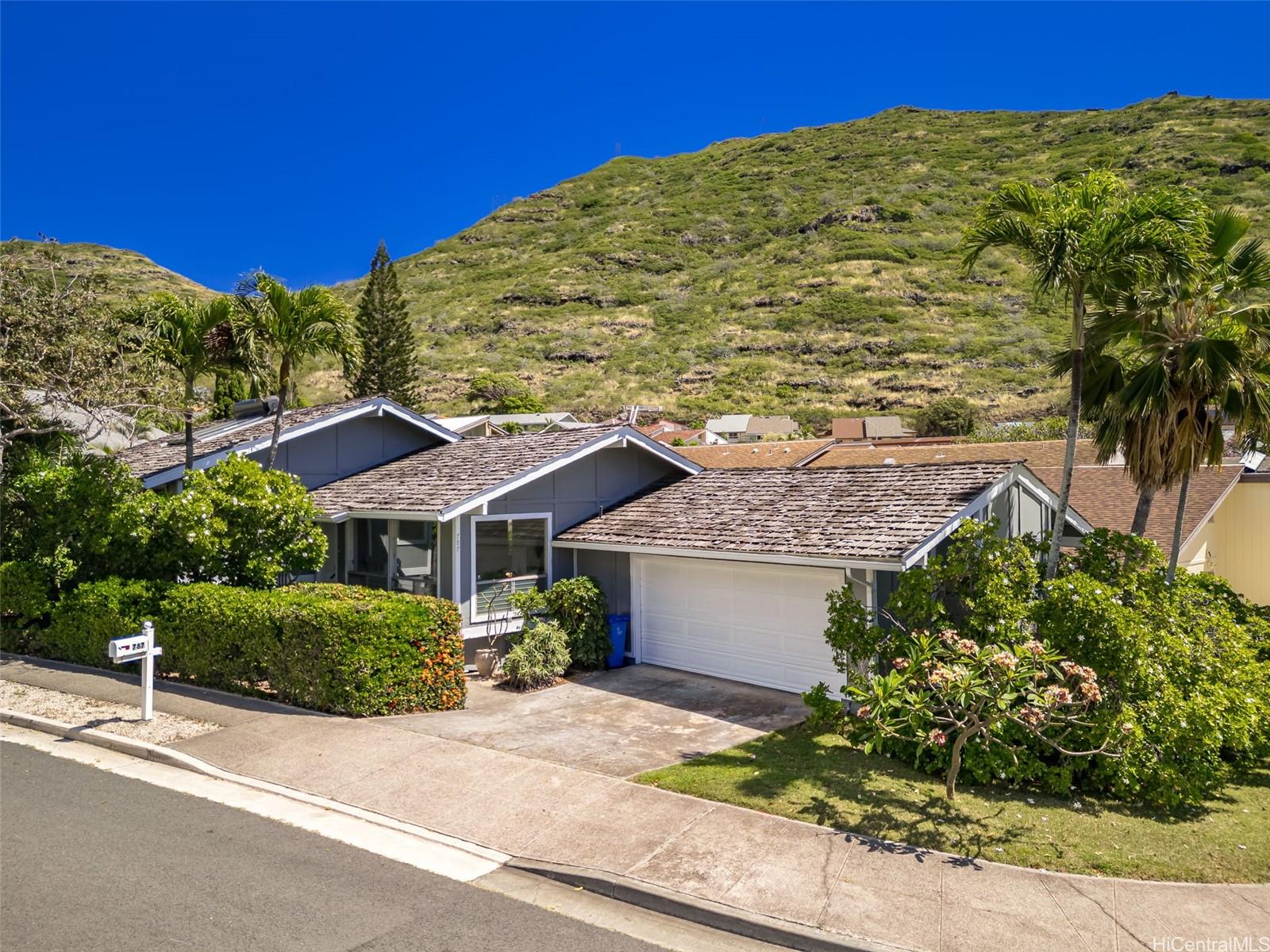 787 Kealahou Street