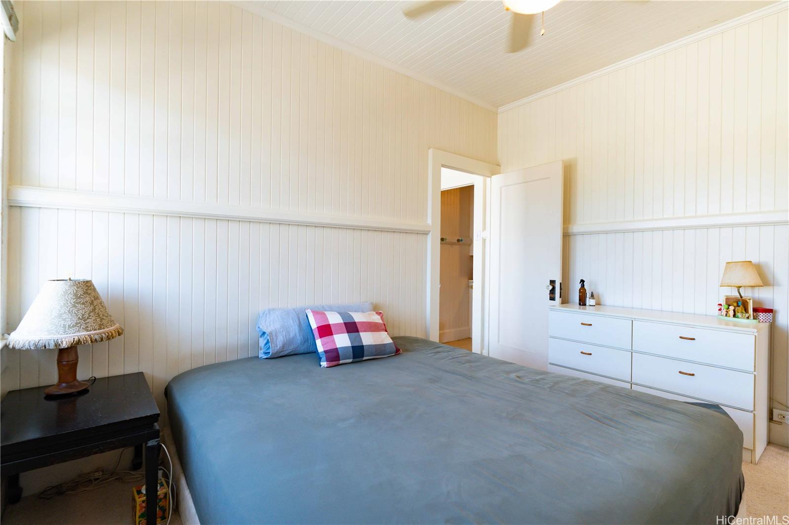 Photo 10 of 19