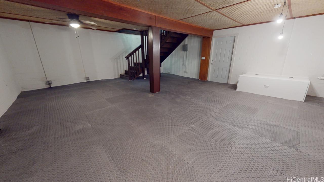 Photo 19 of 25