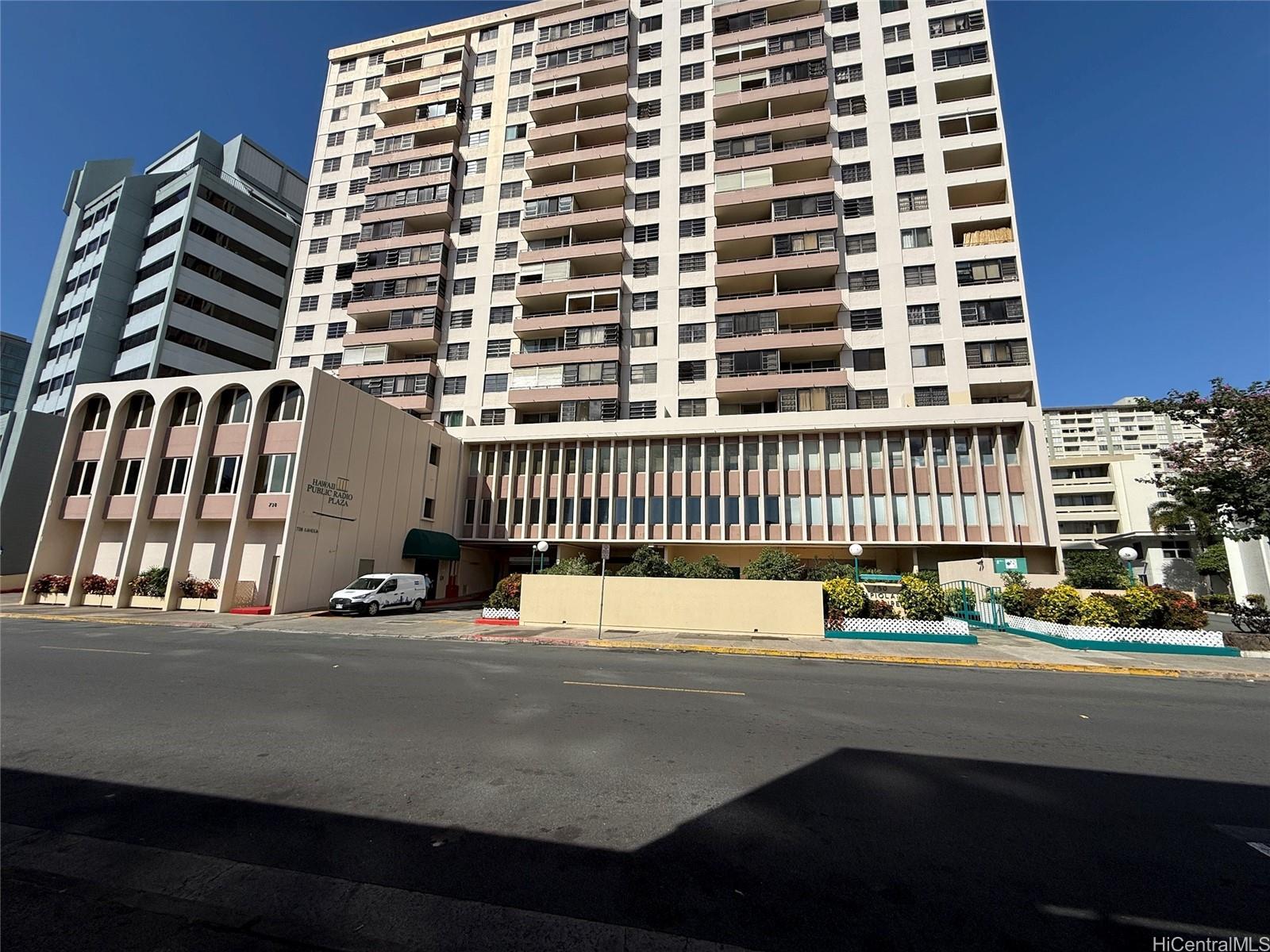 750 Kaheka Street 704
