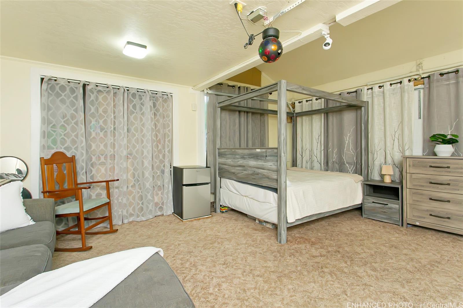 Photo 6 of 22