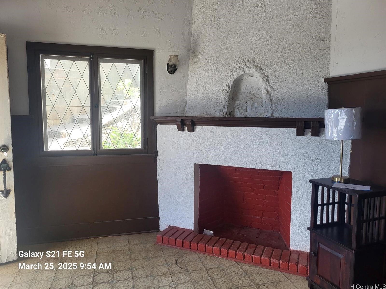 1410 Center Street