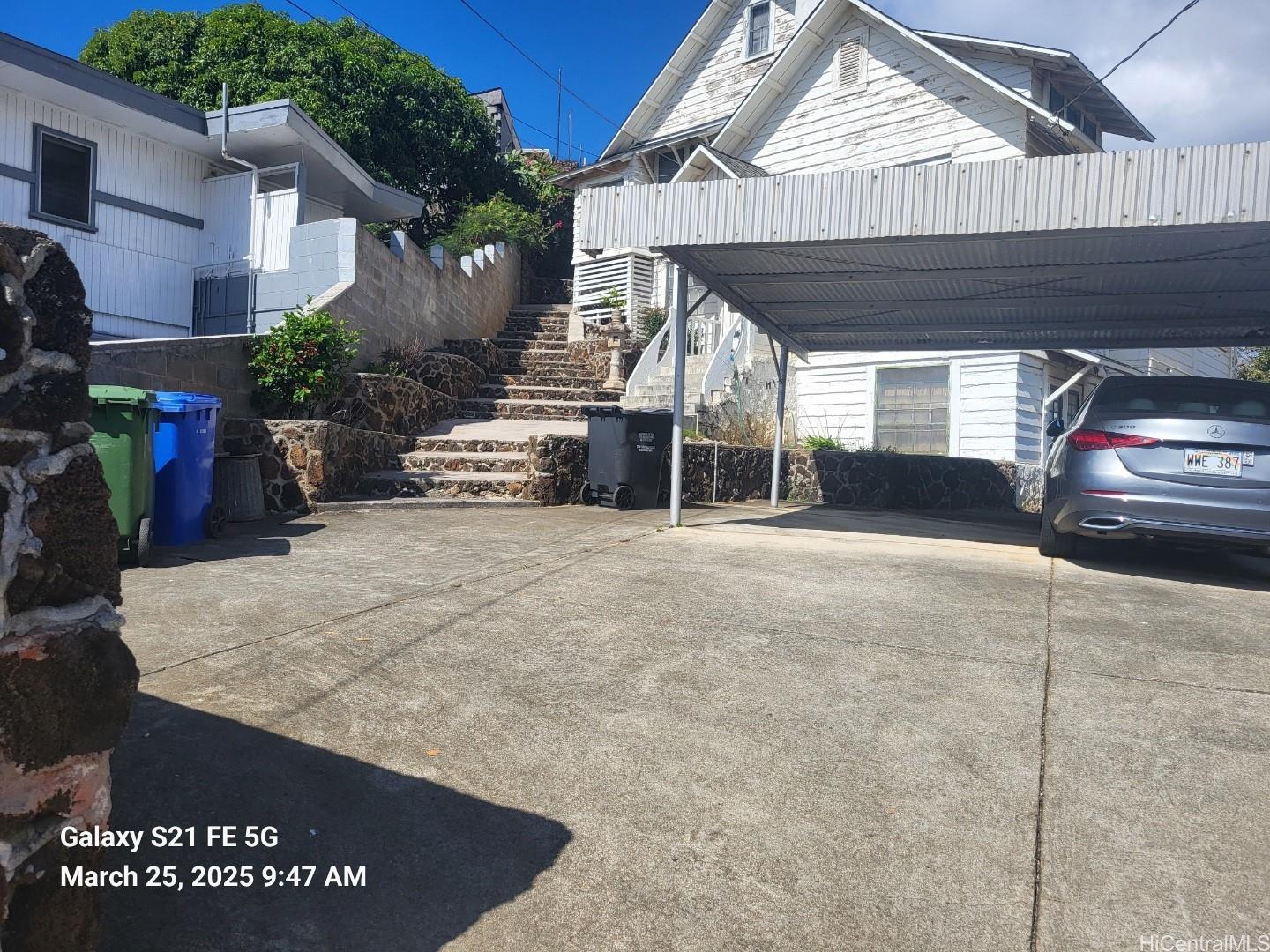 1410 Center Street