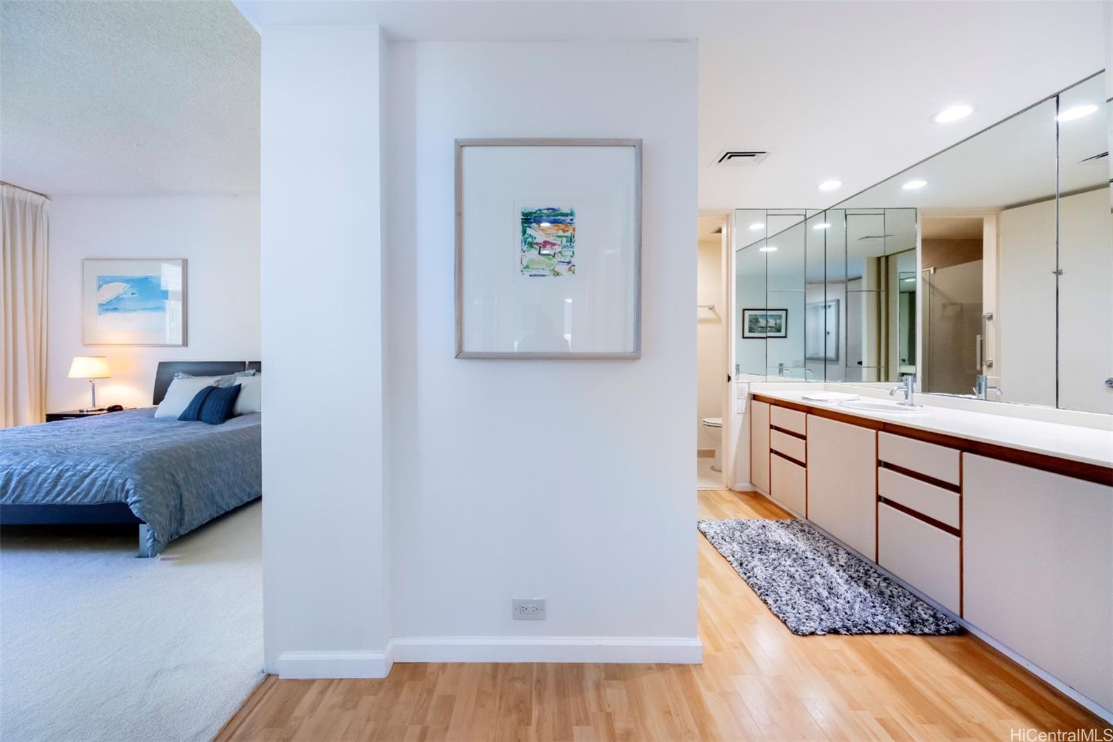 4999 Kahala Avenue  Unit 324