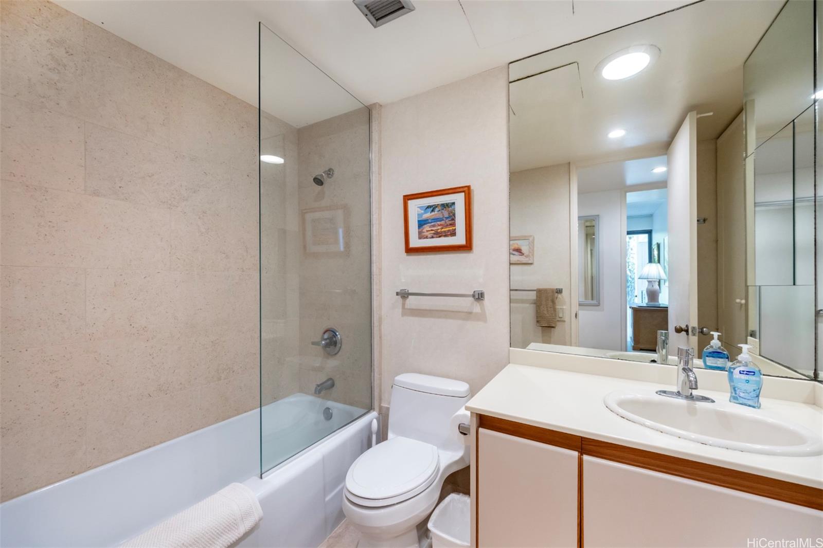 4999 Kahala Avenue  Unit 324