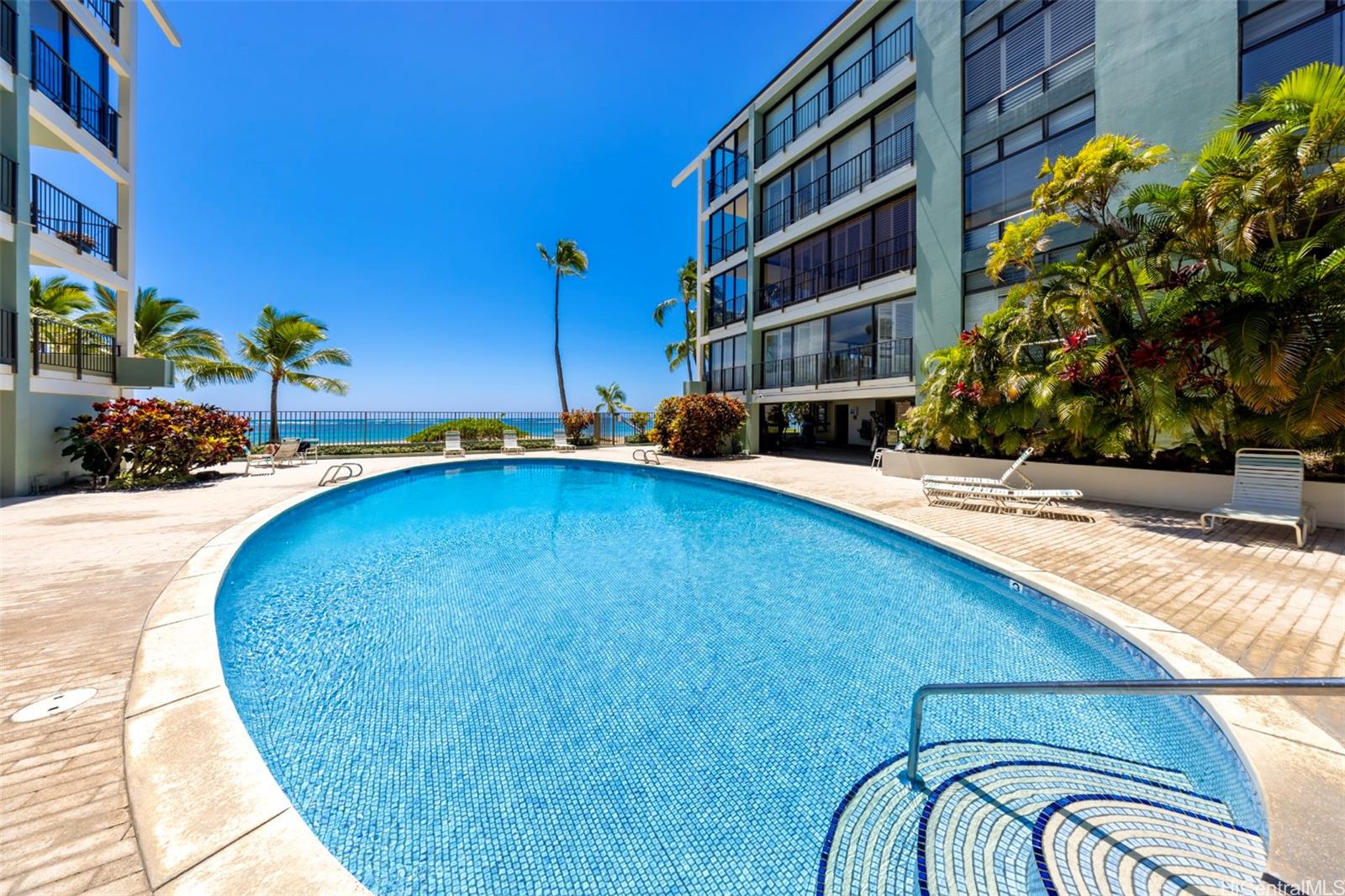 4999 Kahala Avenue  Unit 324