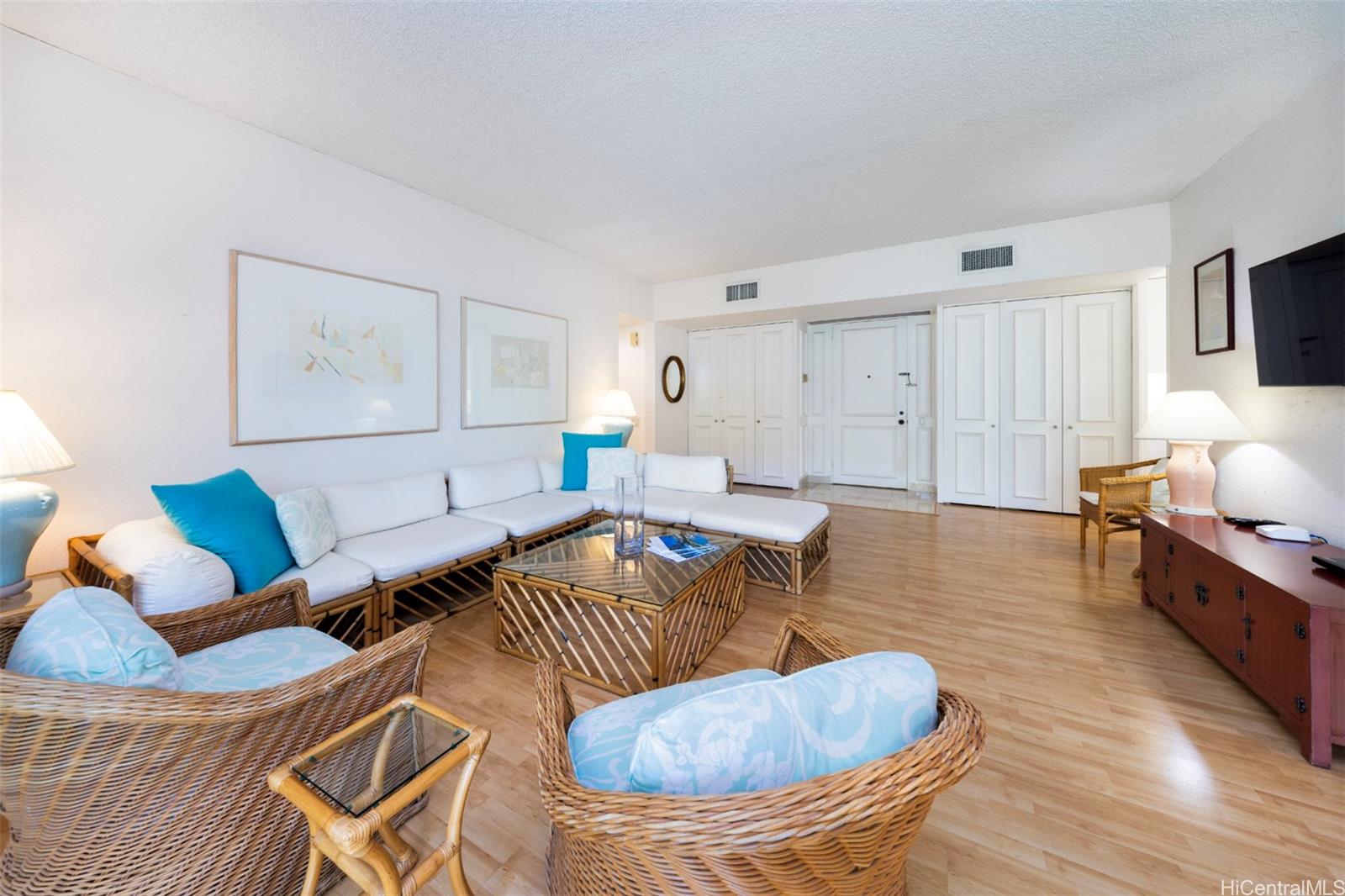 4999 Kahala Avenue  Unit 324